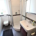 ➤private - Heart Of Downtown With Terrace 民宿 维尔茨堡